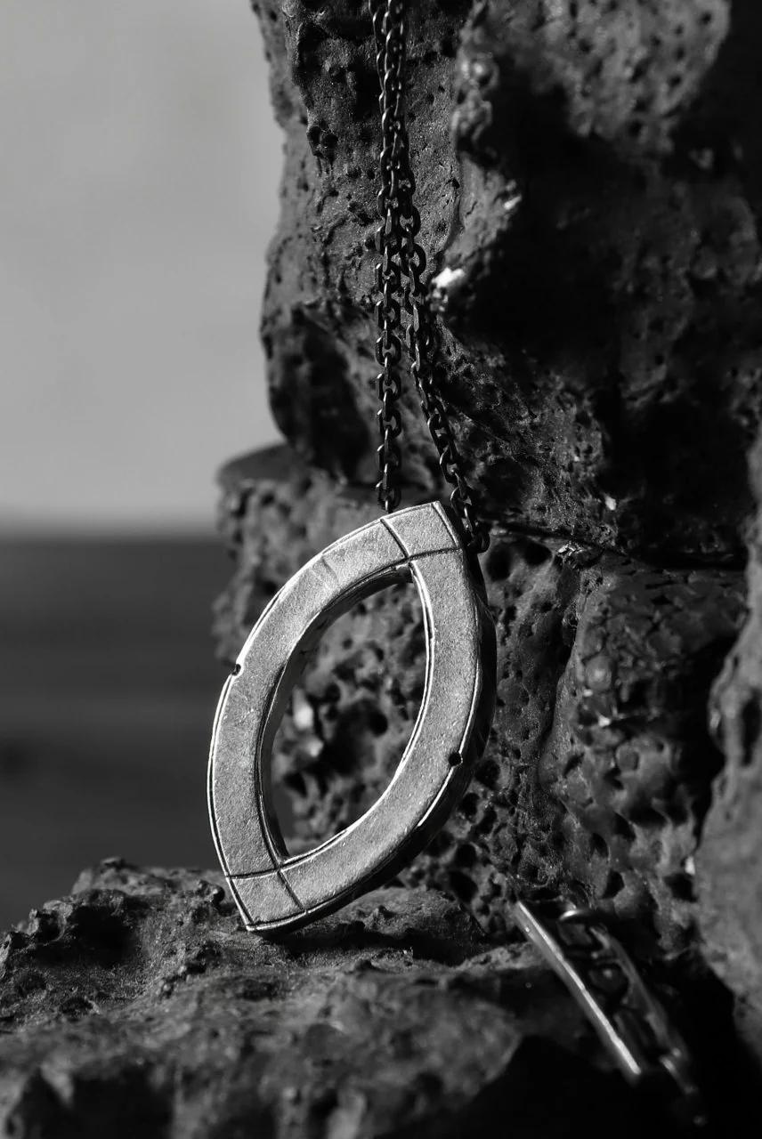 GASPARD HEX Mandorla Pendant / 60cm chain - Image 4