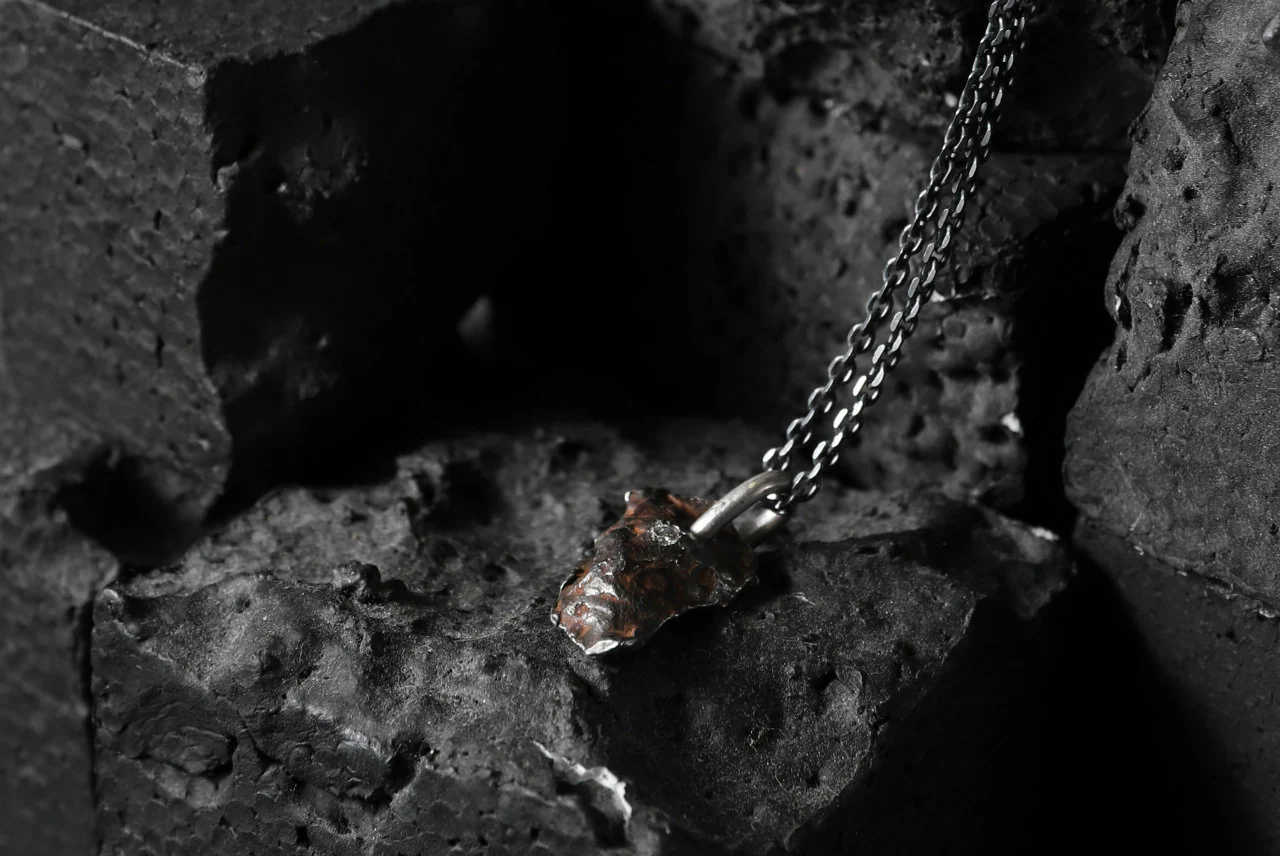 GASPARD HEX Meteorite Pendant with White Diamond / 60cm chain - Image 19