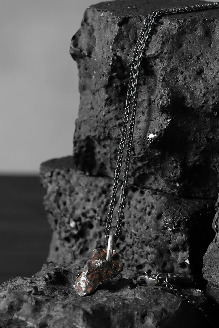 GASPARD HEX Meteorite Pendant with White Diamond / 60cm chain - Image 3
