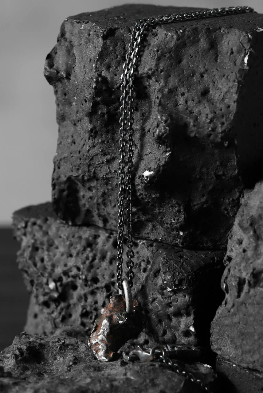 GASPARD HEX Meteorite Pendant with White Diamond / 60cm chain - Image 4