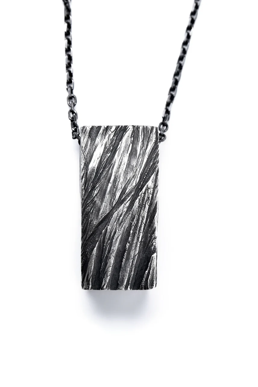 GASPARD HEX Quartz Inclusion Pendant XL with Black Diamond - Image 10