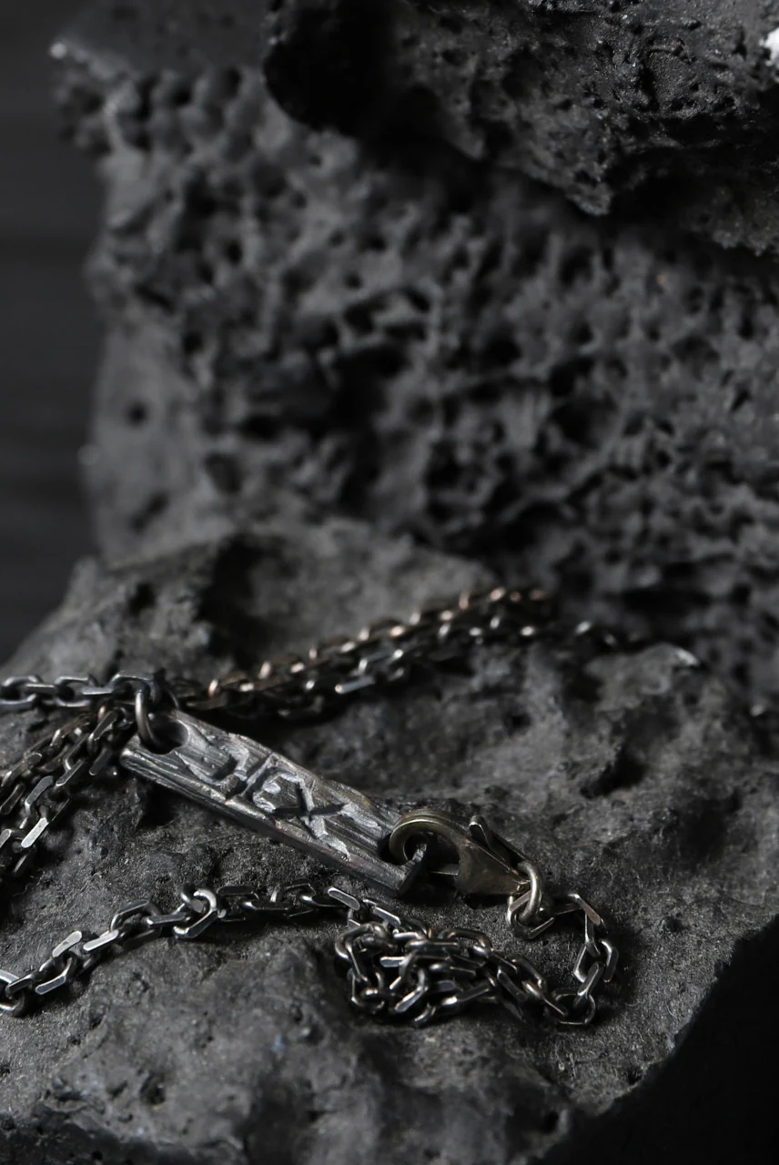 GASPARD HEX Small Horn gold plated bronze / 70cm chain - Image 16