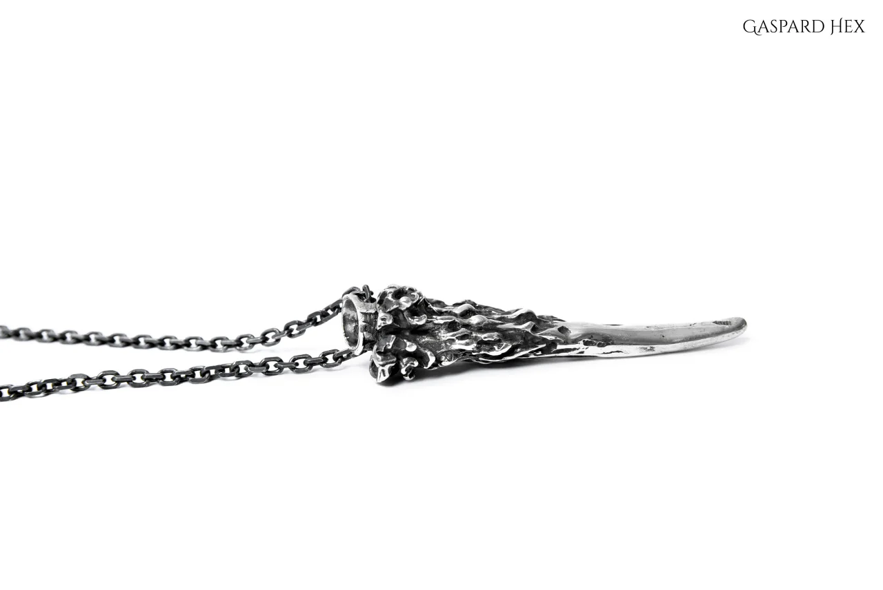 GASPARD HEX Small Horn Silver 80cm chain - Image 13