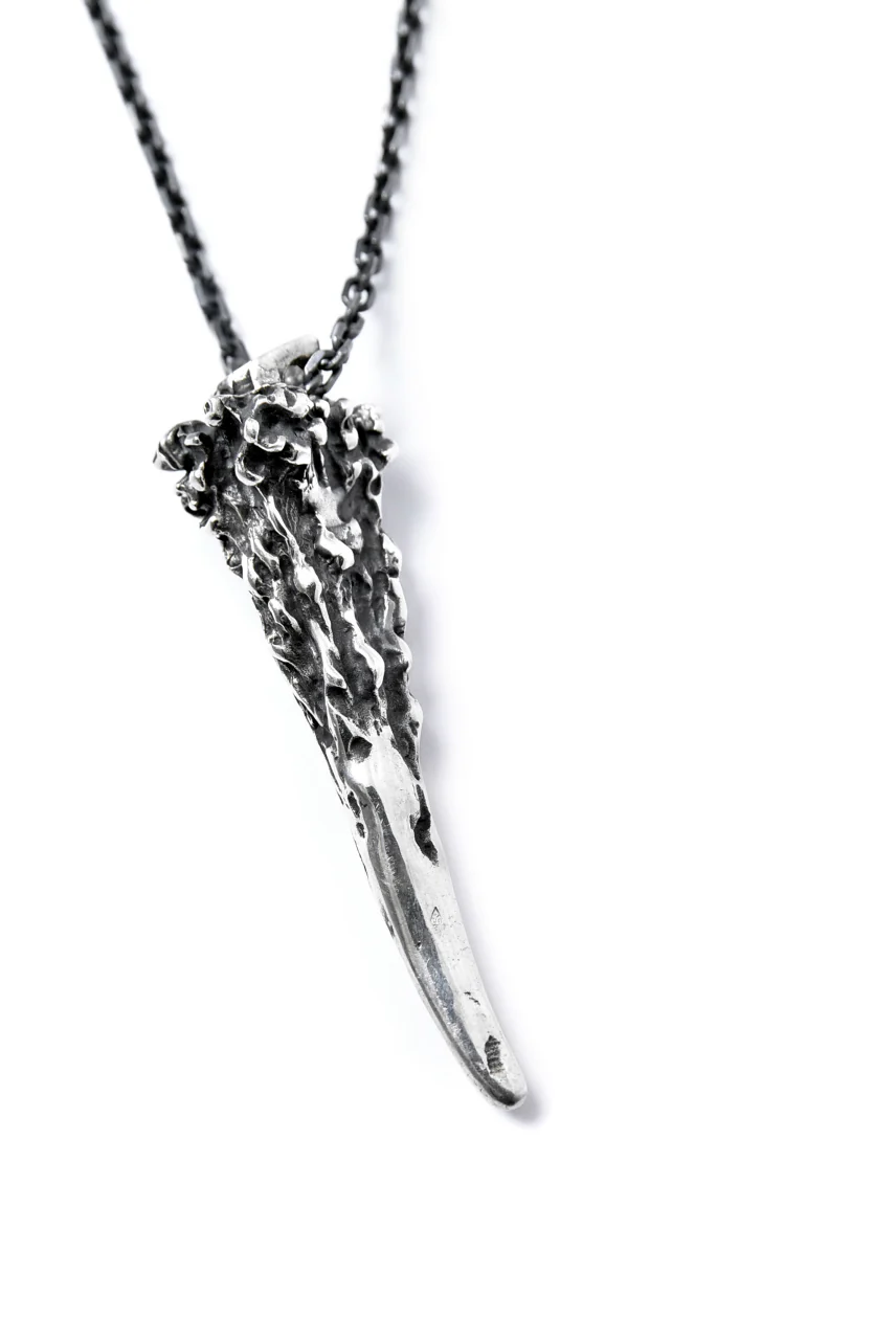 GASPARD HEX Small Horn Silver 80cm chain - Image 6