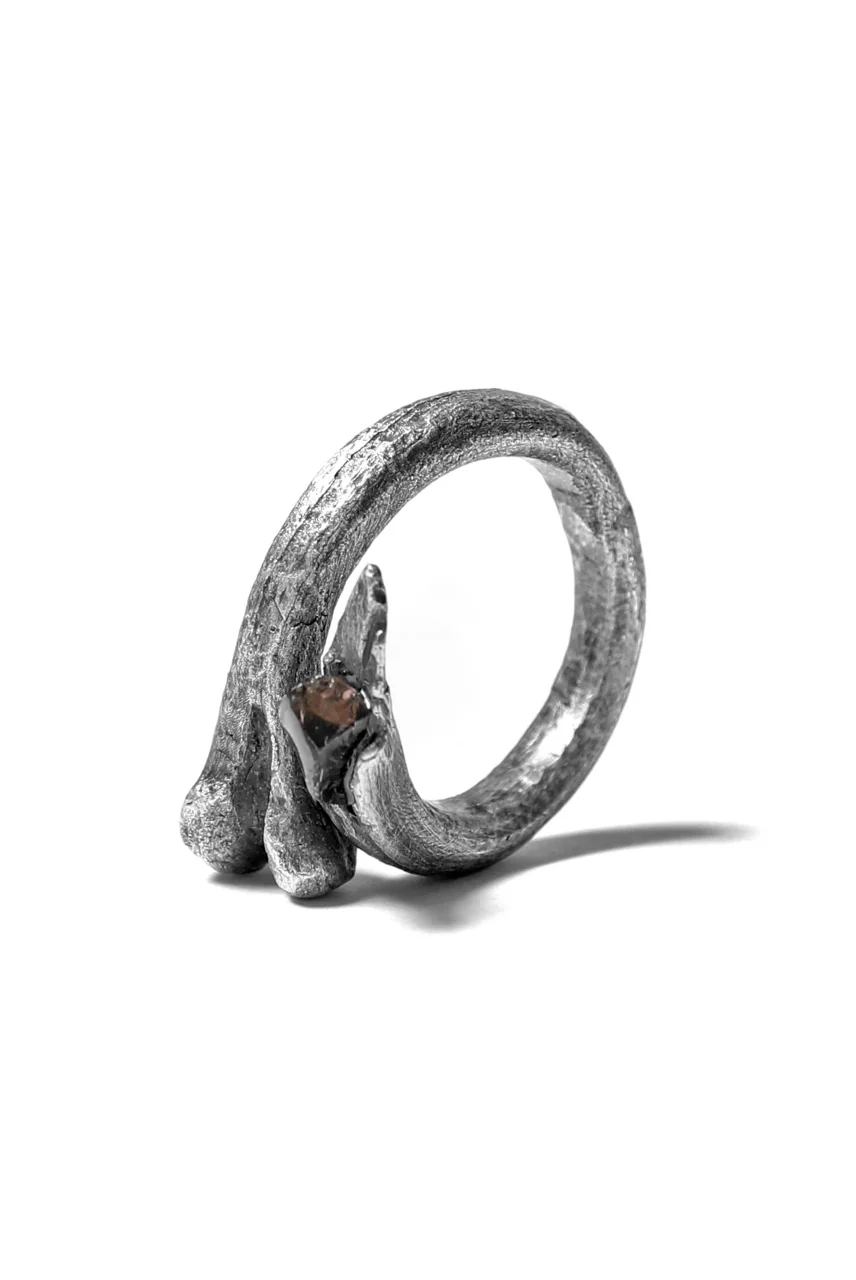 Holzpuppe exclusive Bone ring with Smoke Quartz - Image 8