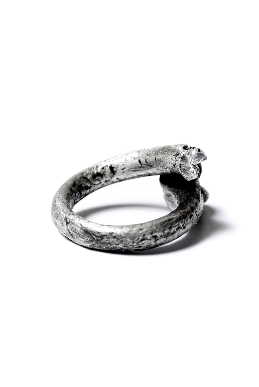 Holzpuppe exclusive Bone ring with White Quartz - Image 6