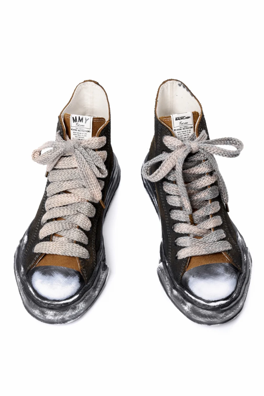 ISAMU KATAYAMA BACKLASH xx Maison MIHARA YASUHIRO “PETERSON” OG SOLE STEER SUEDE GARMENT-DYED HIGH-TOP SNEAKER (BLACK) - Image 12