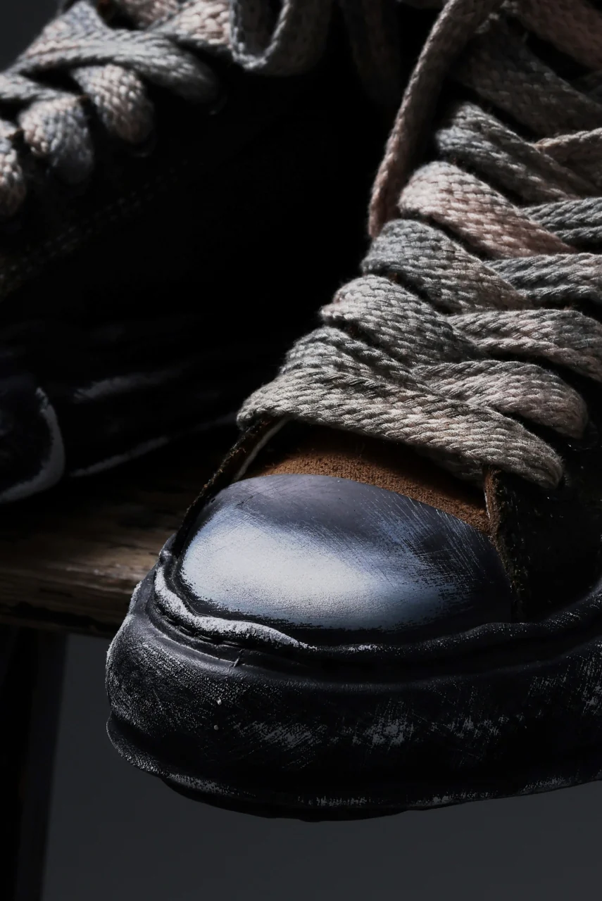 ISAMU KATAYAMA BACKLASH xx Maison MIHARA YASUHIRO “PETERSON” OG SOLE STEER SUEDE GARMENT-DYED HIGH-TOP SNEAKER (BLACK) - Image 43