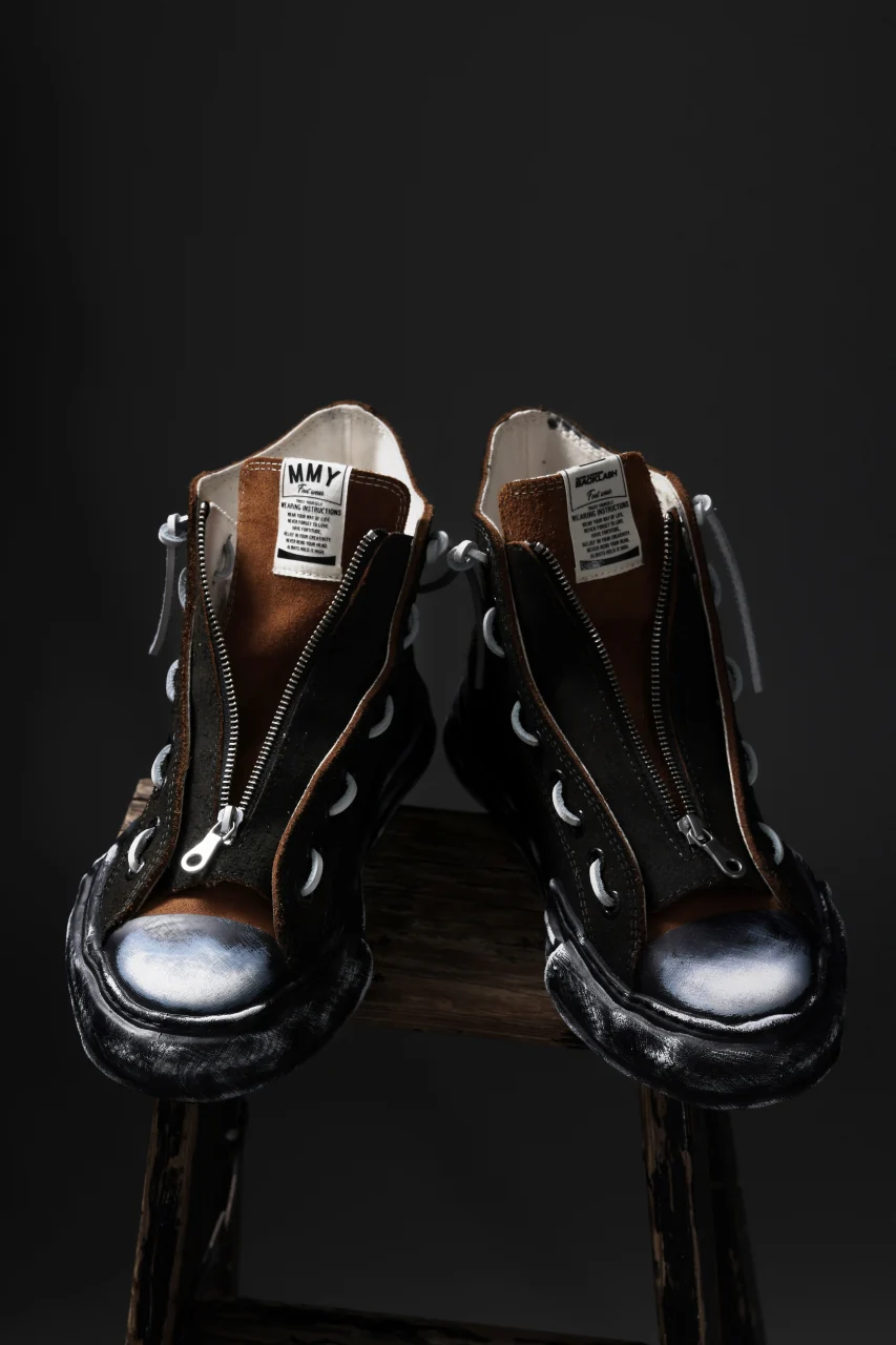 ISAMU KATAYAMA BACKLASH xx Maison MIHARA YASUHIRO “PETERSON” OG SOLE STEER SUEDE GARMENT-DYED HIGH-TOP SNEAKER (BLACK) - Image 7