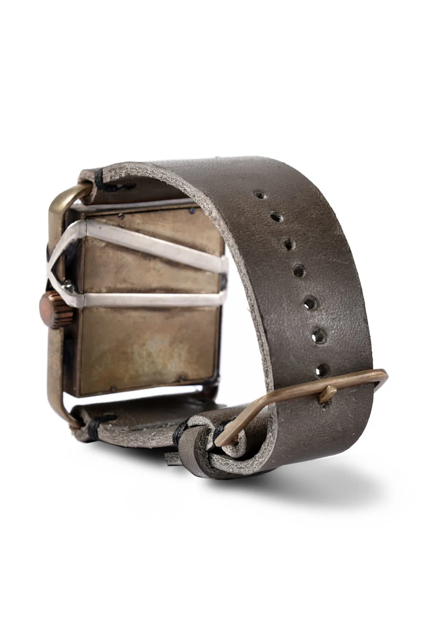 TACET x ESDE - Pyramid watch in brass with Black Diamond (Automatic) - Image 15