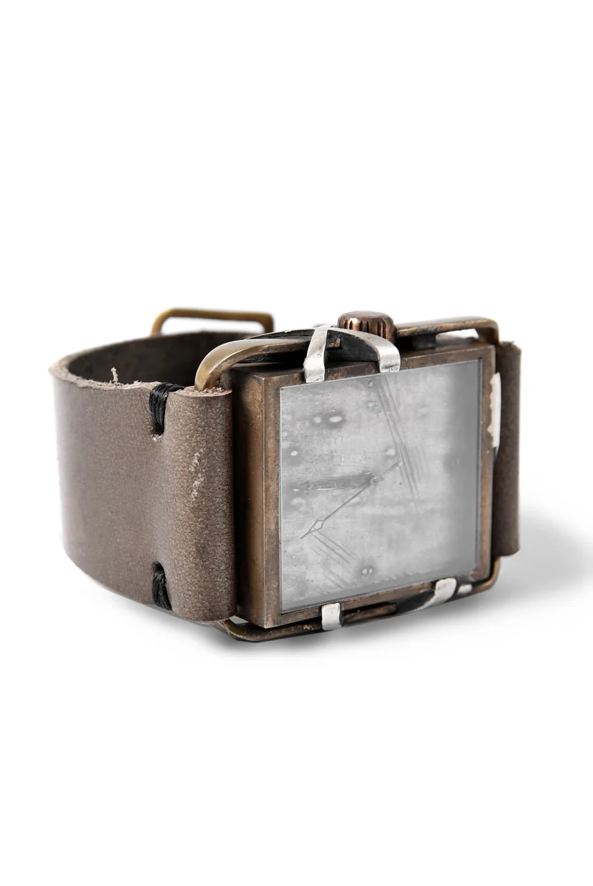 TACET x ESDE - Pyramid watch in brass with Black Diamond (Automatic) - Image 17