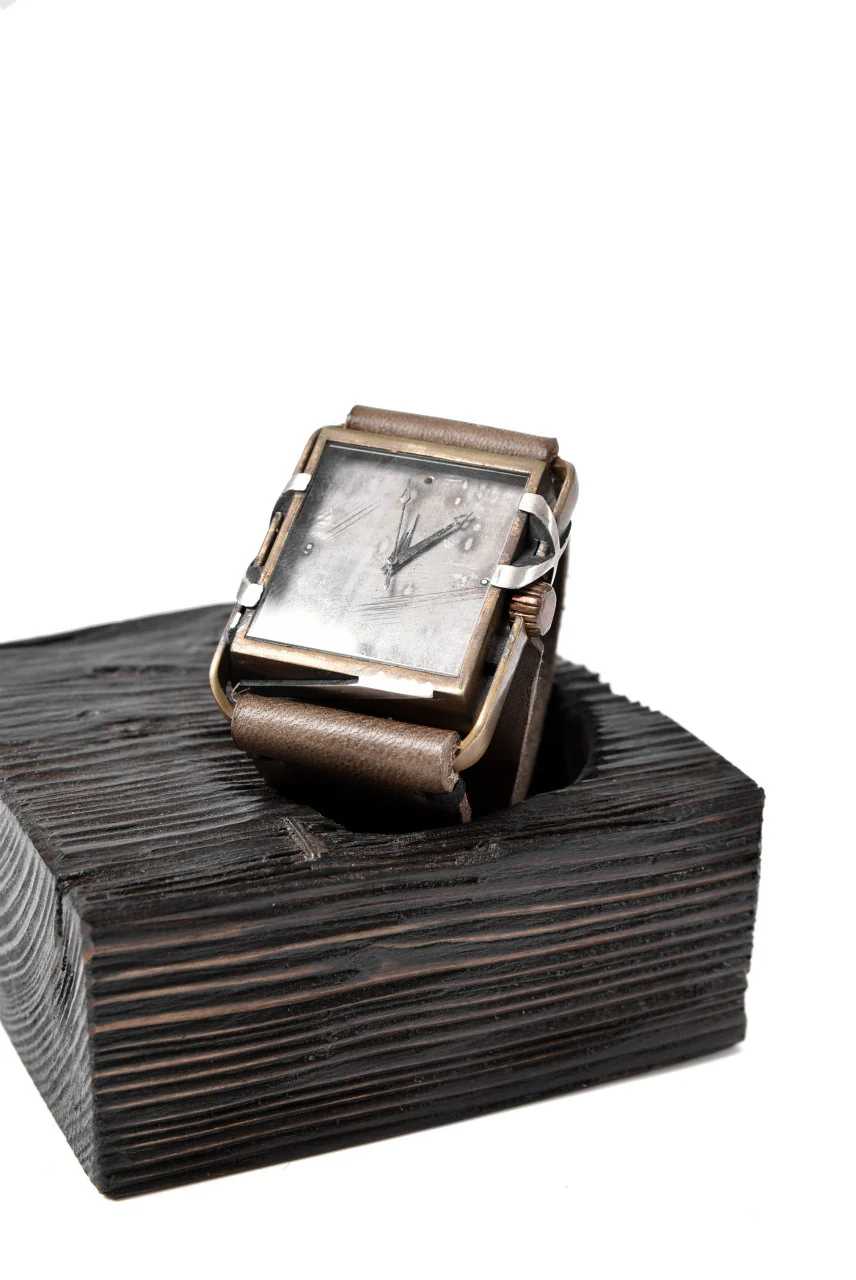 TACET x ESDE - Pyramid watch in brass with Black Diamond (Automatic) - Image 24