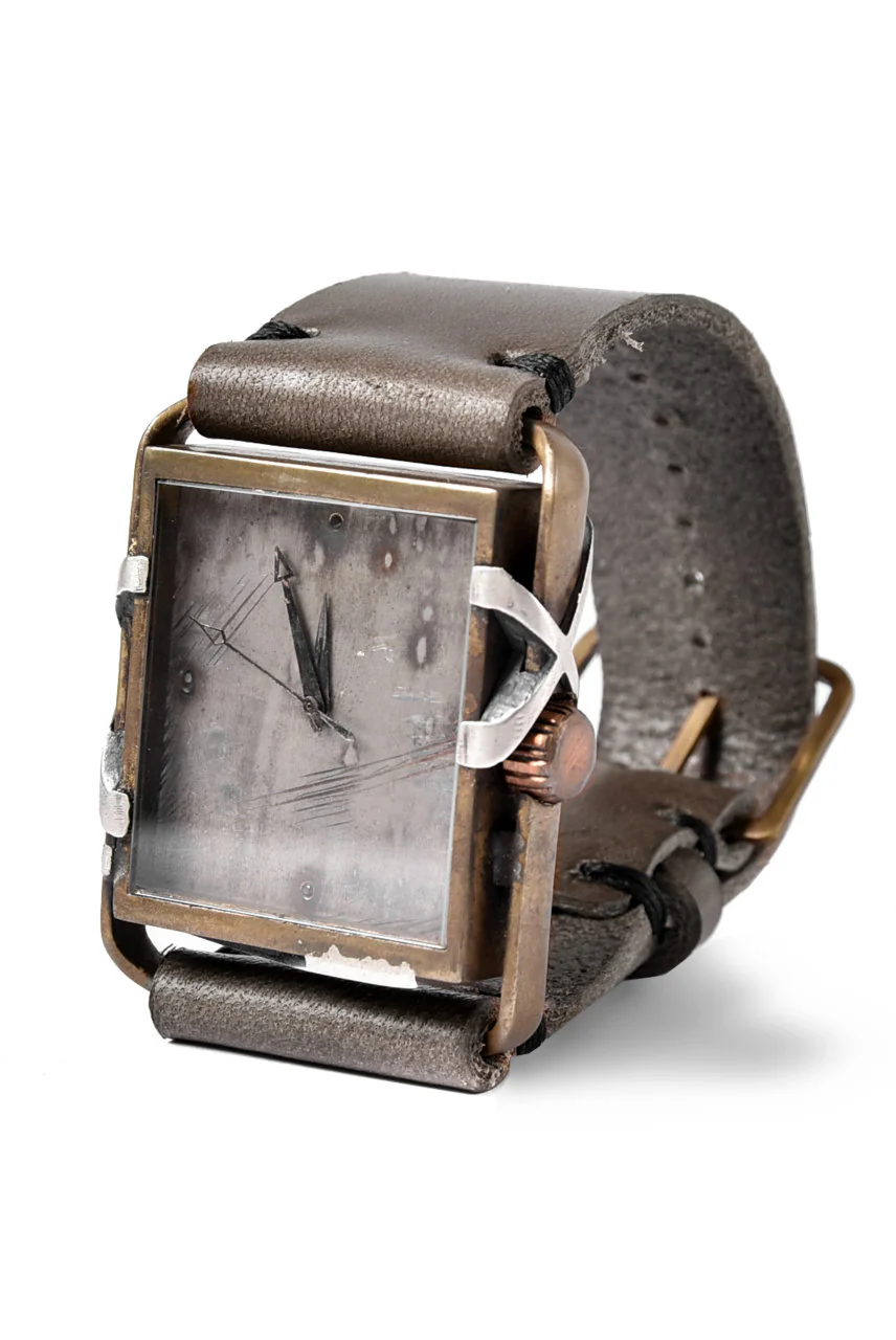 TACET x ESDE - Pyramid watch in brass with Black Diamond (Automatic) - Image 5