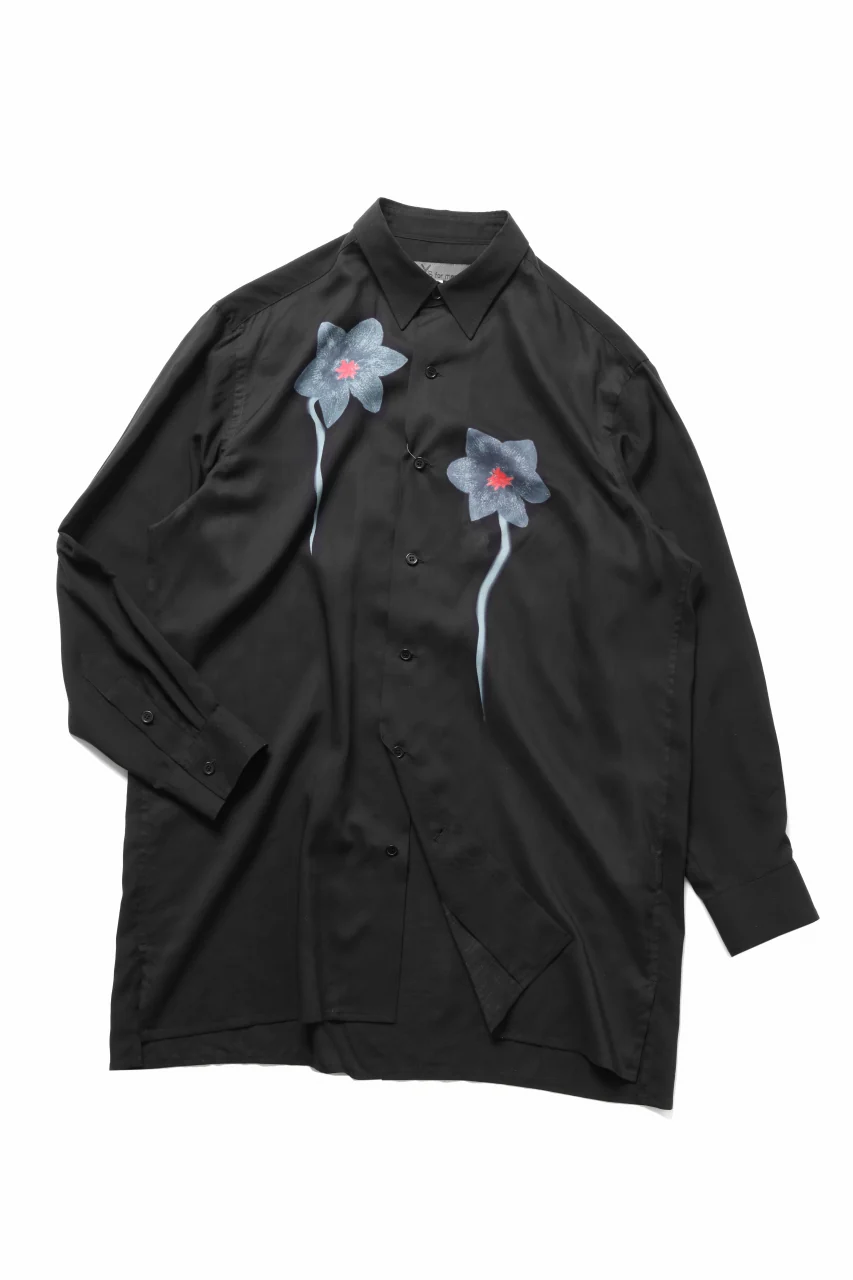 Y's for men REGULAR COLLAR SHIRT WITH BLACK FLOWER PRINT (BLACK) - Image 3