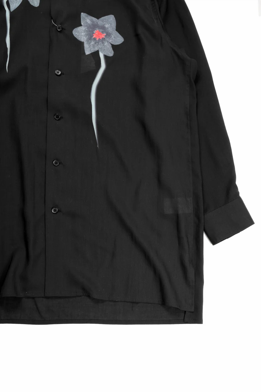Y's for men REGULAR COLLAR SHIRT WITH BLACK FLOWER PRINT (BLACK) - Image 5
