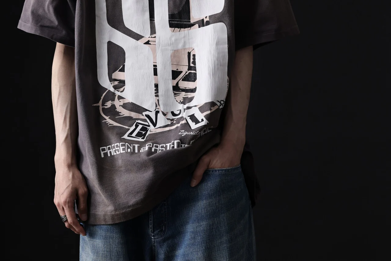 ZIG UR IDOL FADED & CRACKED SS TOPS - 666 (VINTAGE GREY) - Image 26